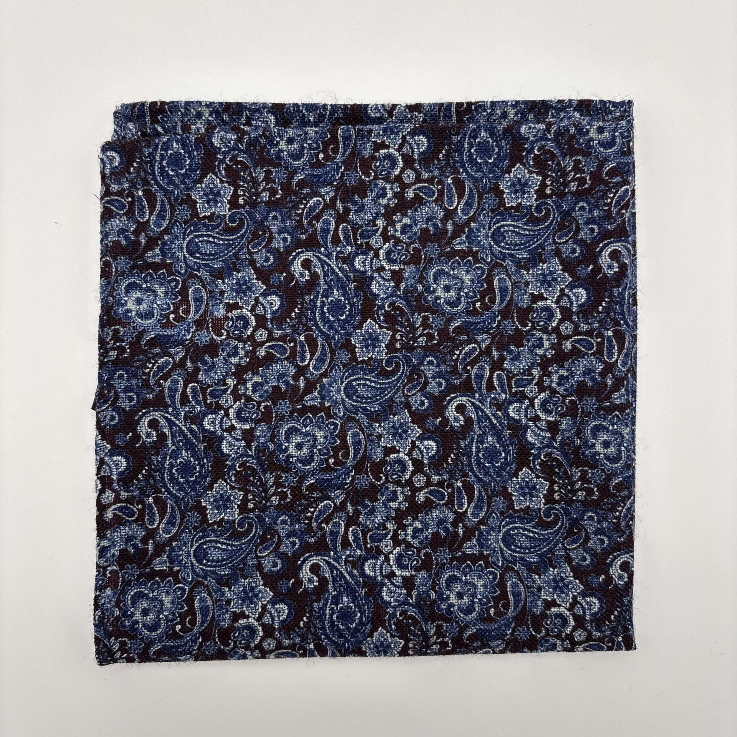 H0010 Vin/Navy paisley pynteklud