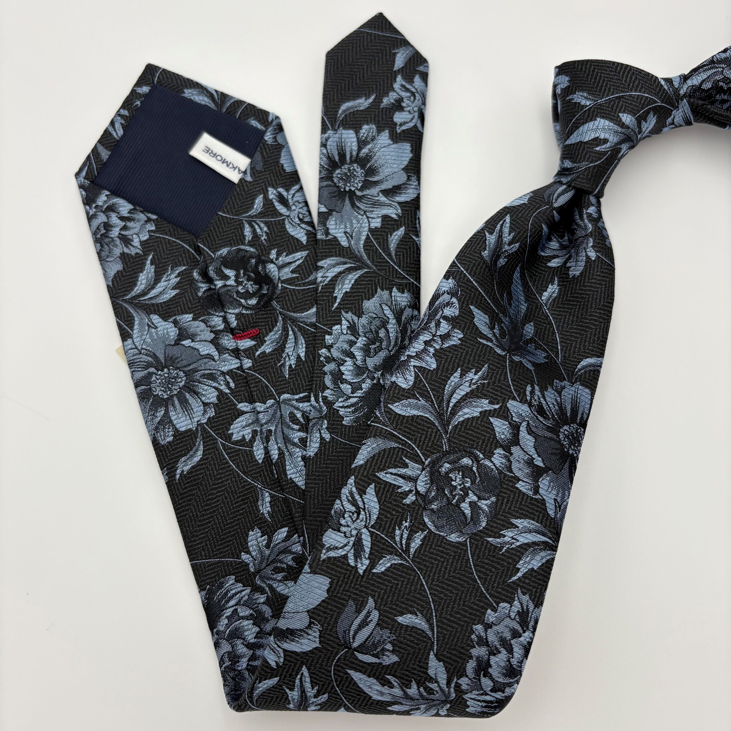 S0037 GrĂ¥ blomstret slips