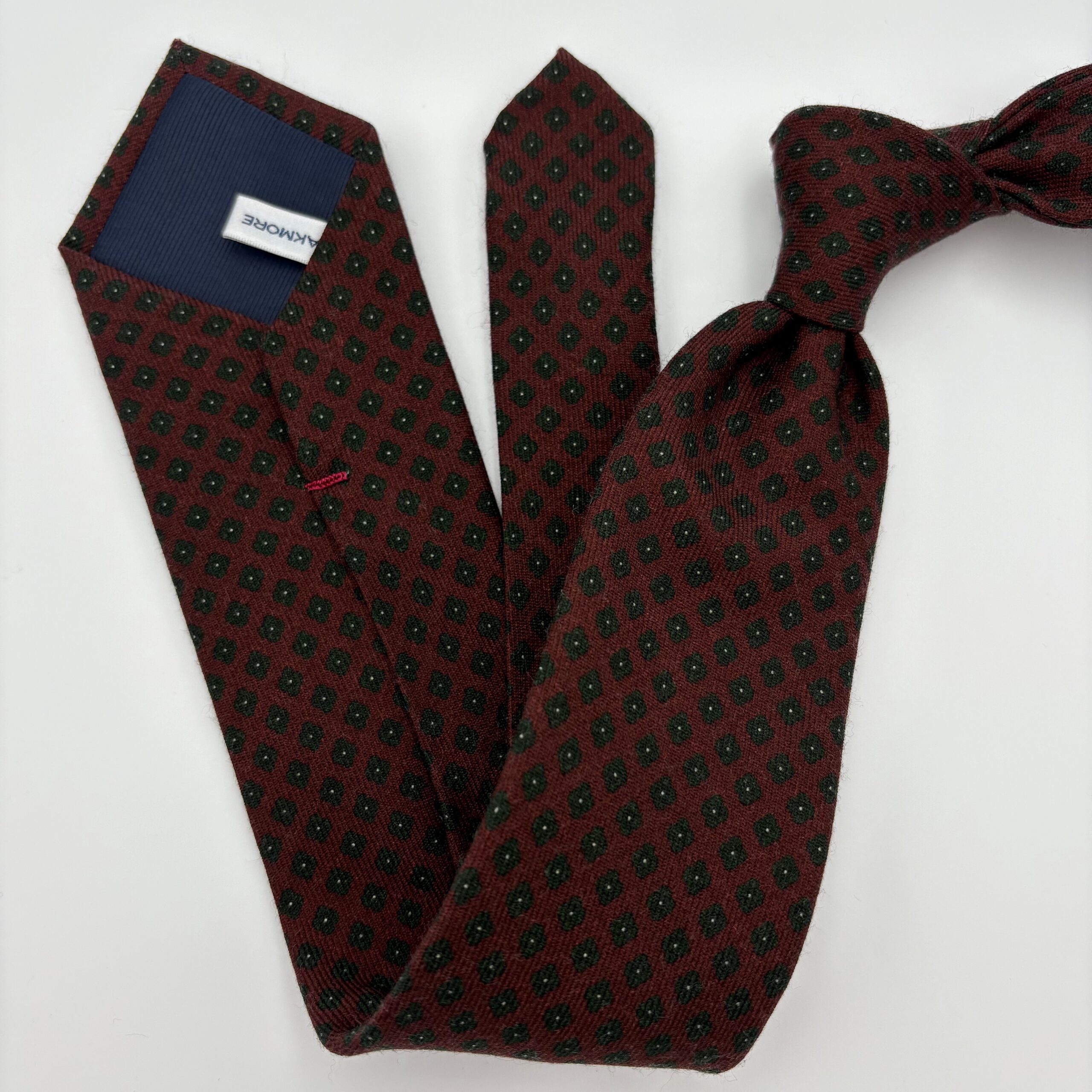 W0010 Vin/navy mønstret slips